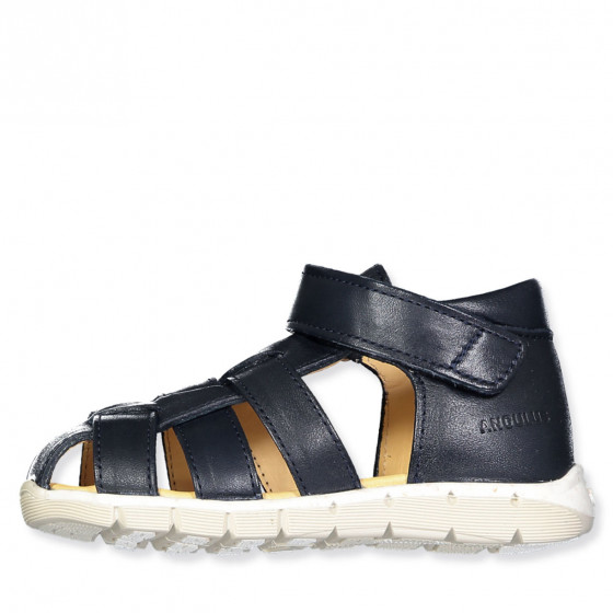 Gesloten sandalen